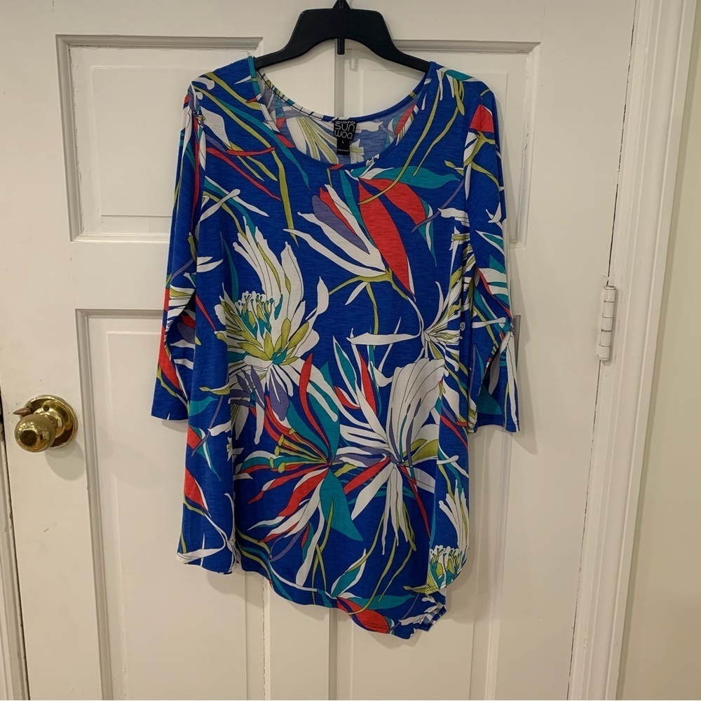 Clara Sun Woo Women’s Bright Floral Asymmetric Hem Stretch Tunic Size Large